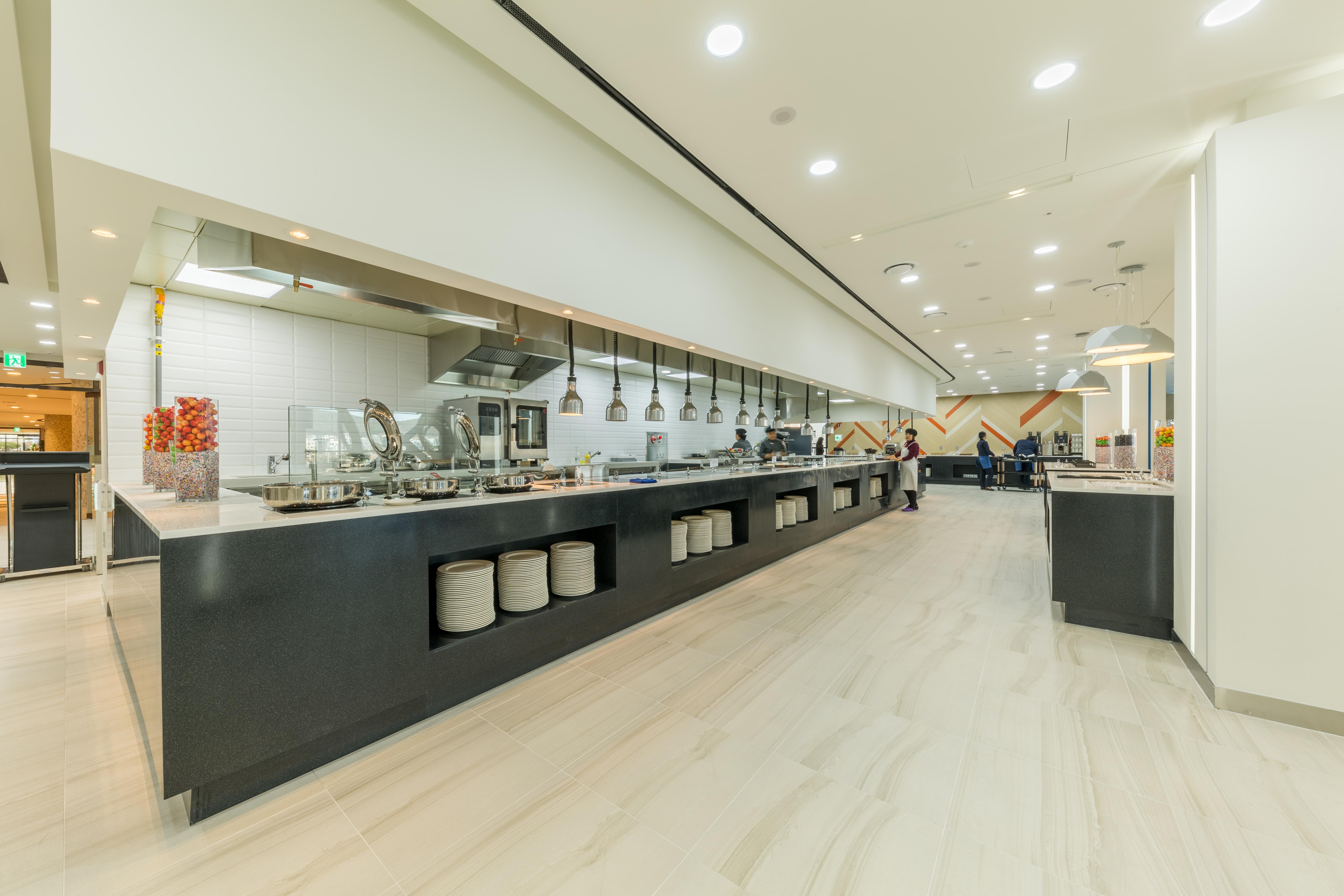 Howard Johnson By Wyndham Incheon Airport Exterior photo